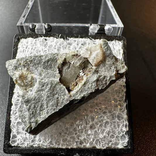 Weloganite (Specimen #300022)