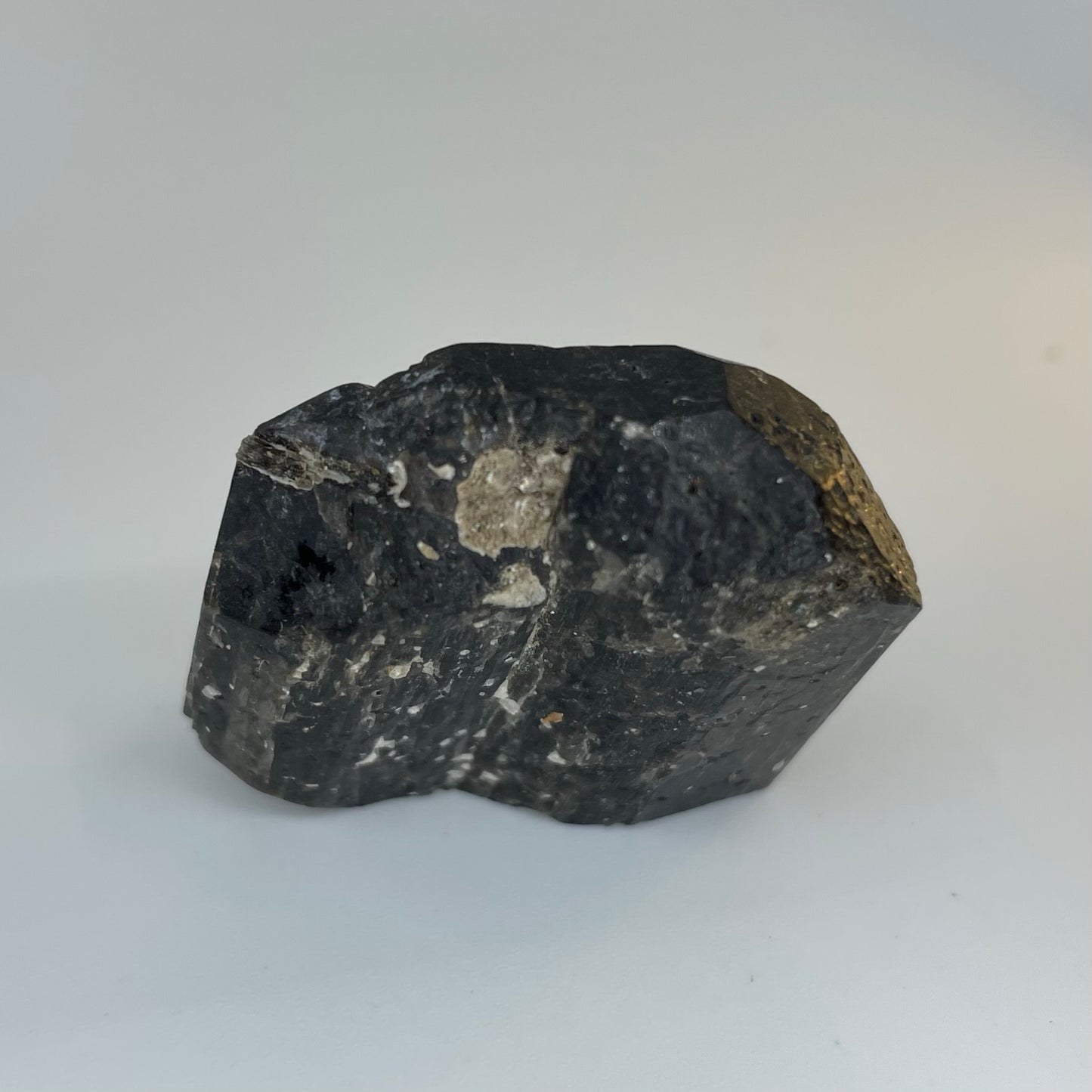 Fluoro-richterite (Specimen #100220)