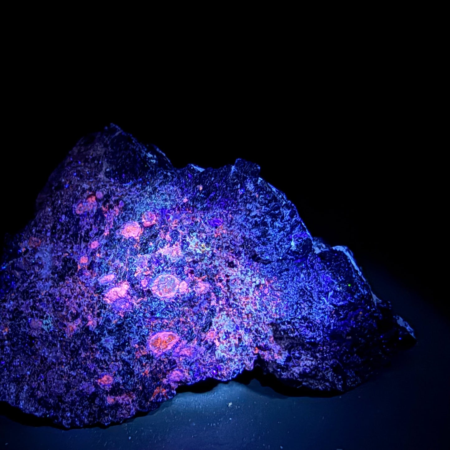 Cubic Magnetite (Specimen #100297)