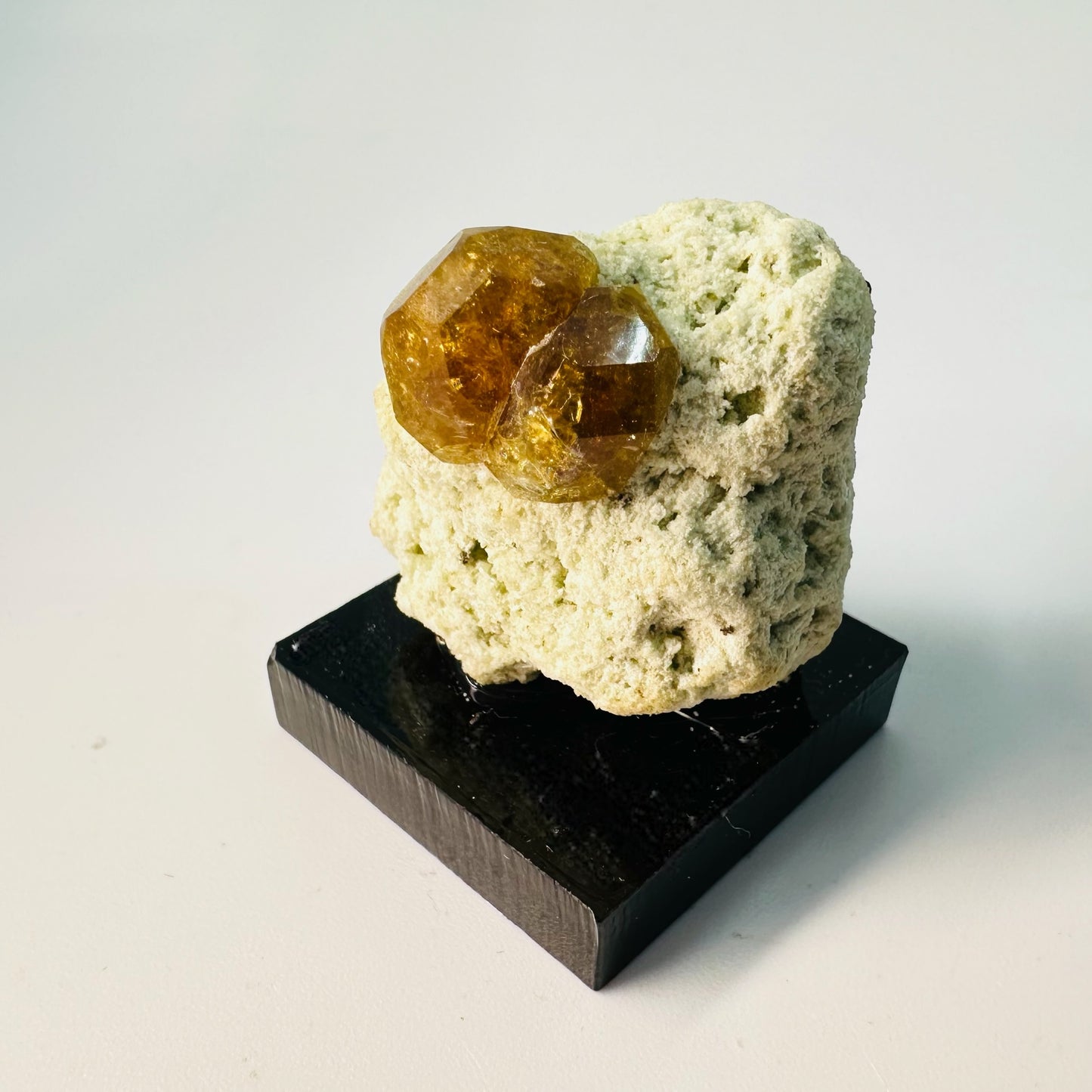 Vesuvianite (Specimen #100259)